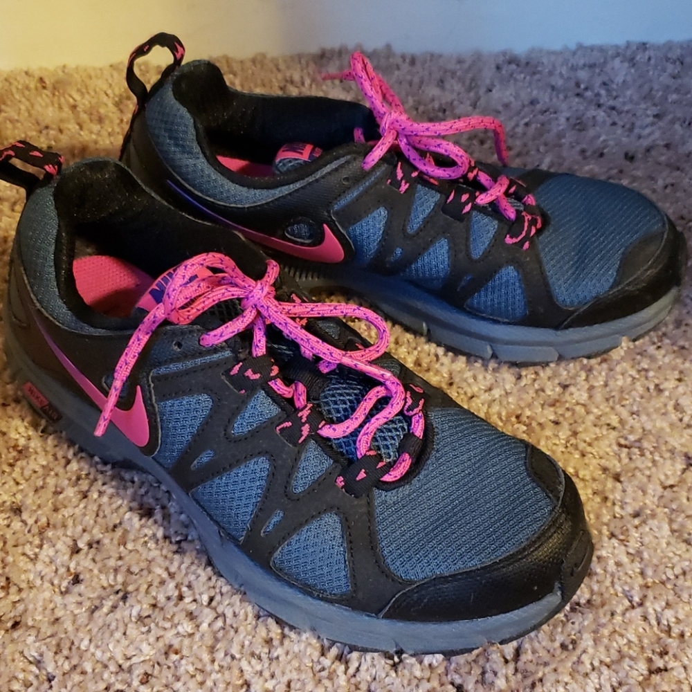 Women's Nike Trail running shoes